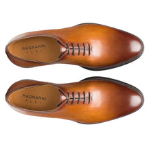 Load image into Gallery viewer, Magnanni Hawkins Oxford
