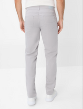 Load image into Gallery viewer, Brax Cadiz Ultralight Pants
